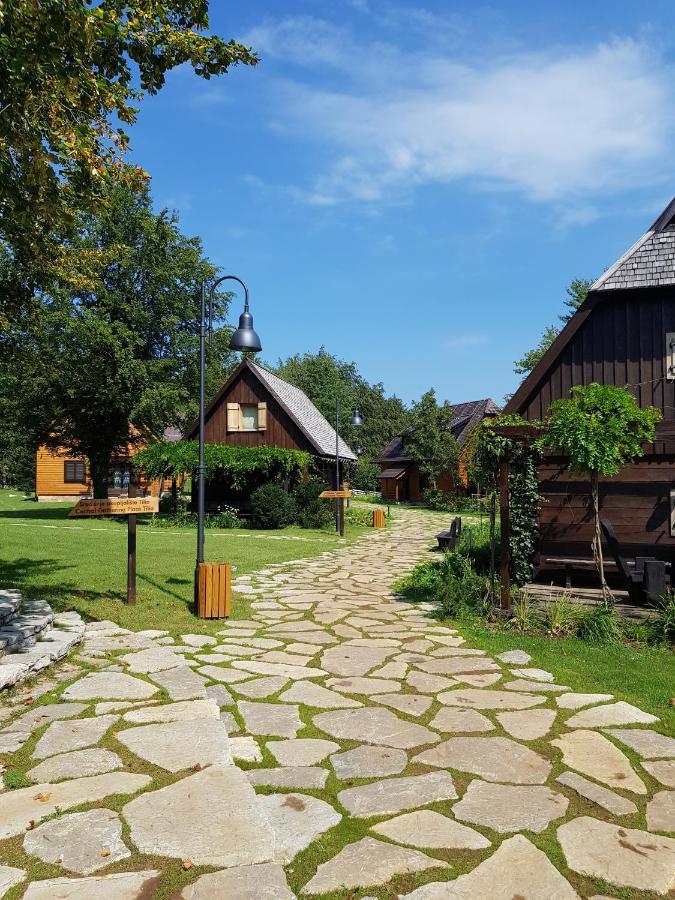 Fenomen Plitvice Resort Plitvicka Jezera Exterior photo